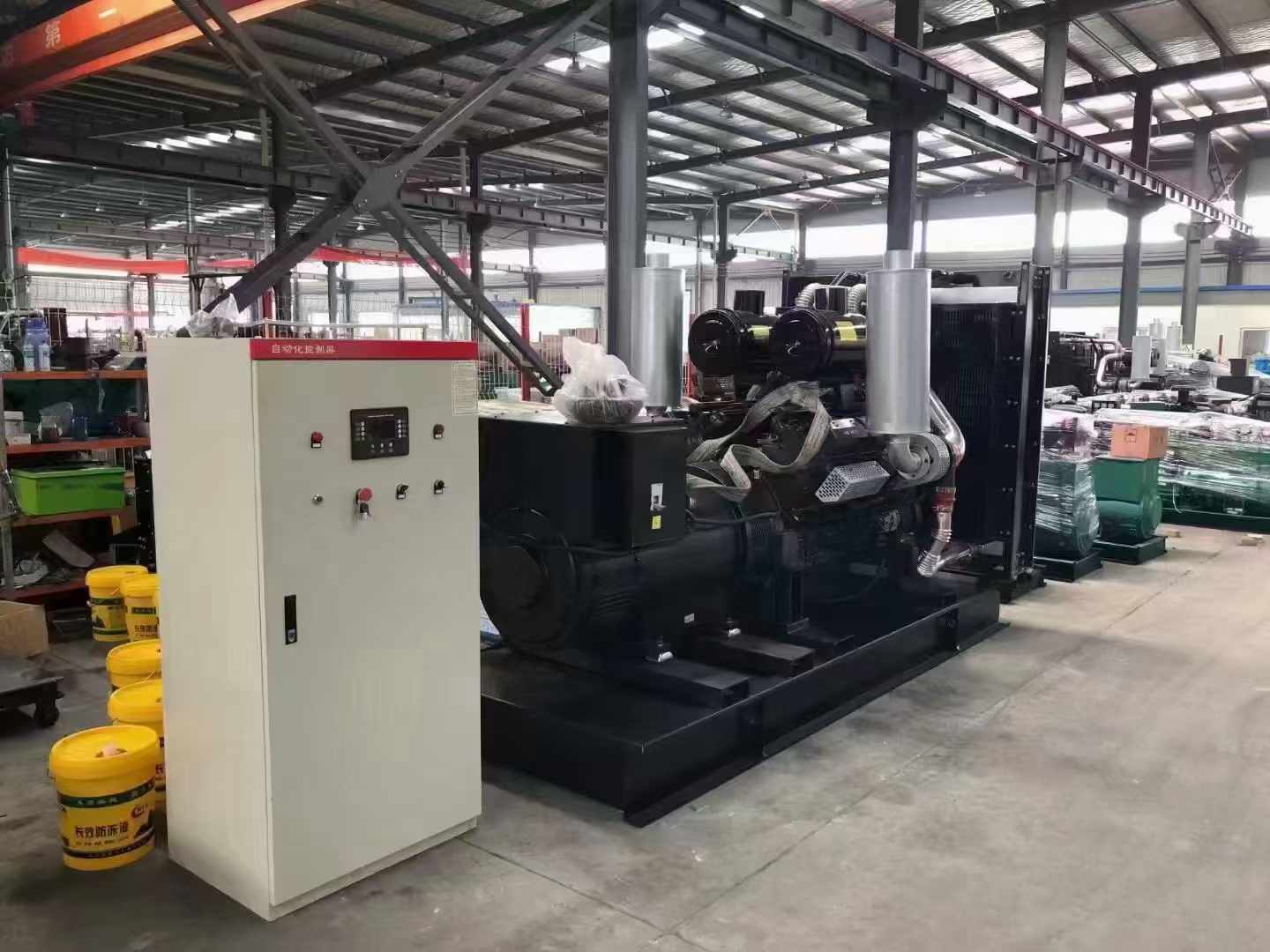 日照发电机2000kVA 负载需要多大的电缆？