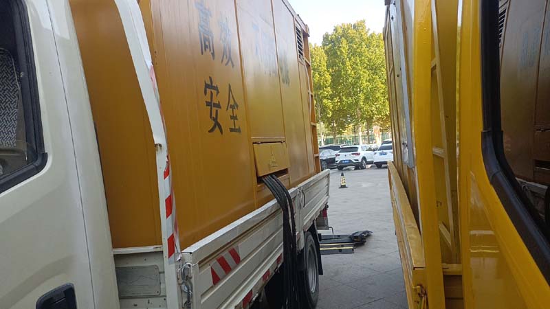 日照如何判断柴油发电机组和UPS电源的切换时间是否符合要求？